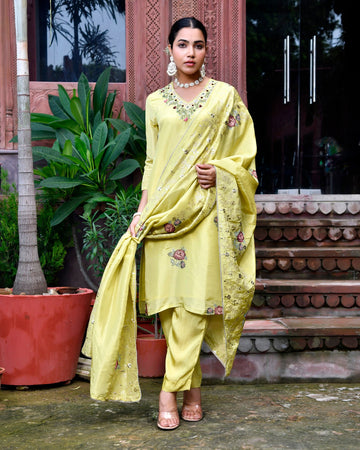 Tara Floral Embroidered Kurta Set with Dupatta - PARROT GREEN